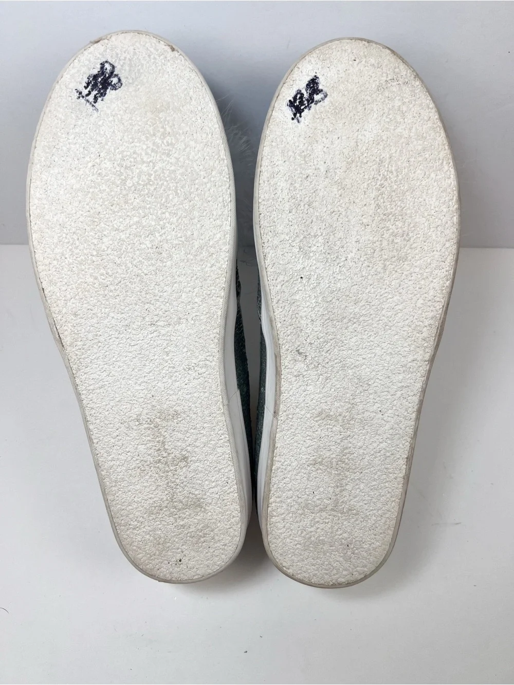Kate Spade Latisa Silver Sequin Pom Pom Slip On Sneakers size 7.5 Small Flaw